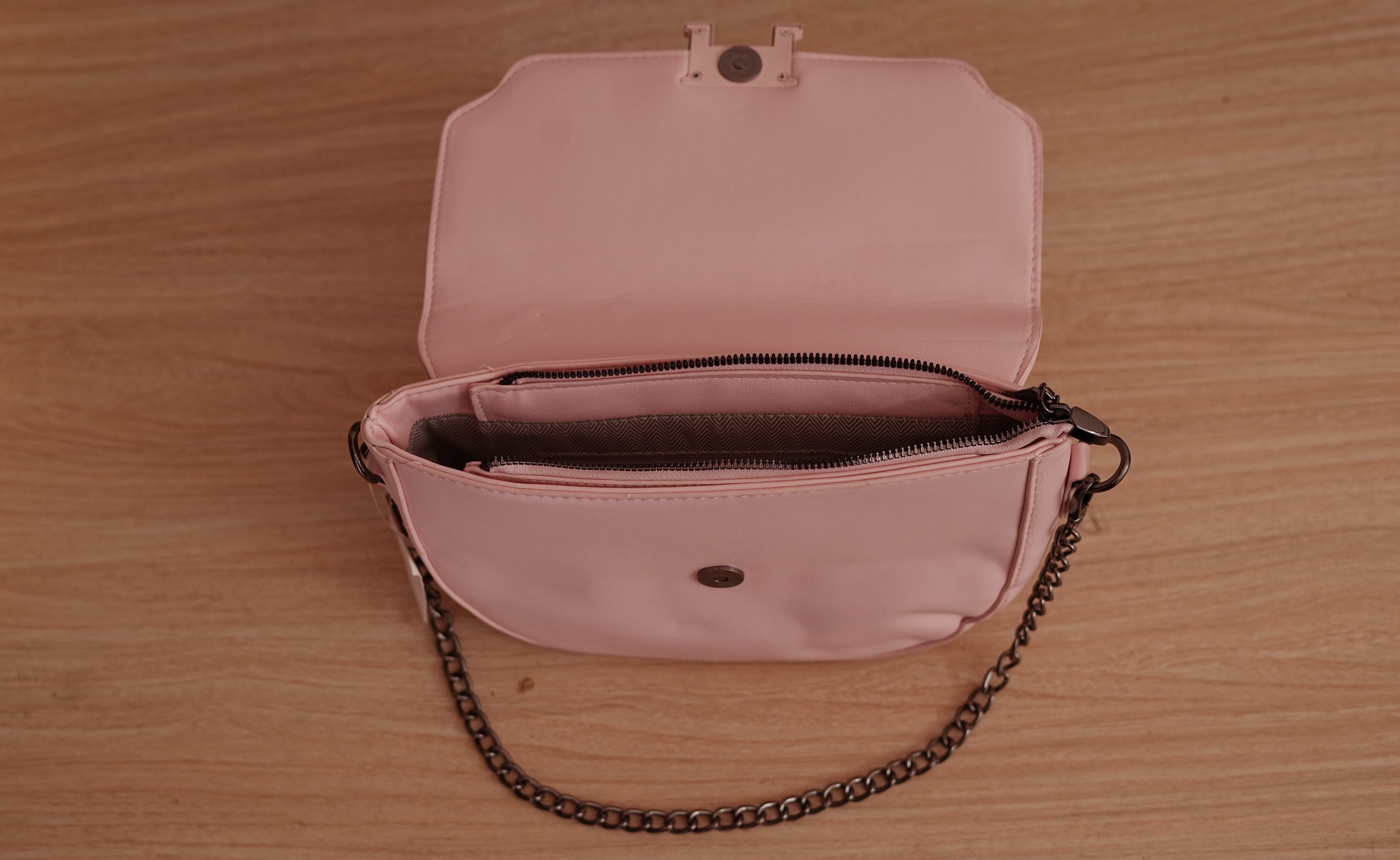 Blush Chain Icon Bag – Parisian Edition
