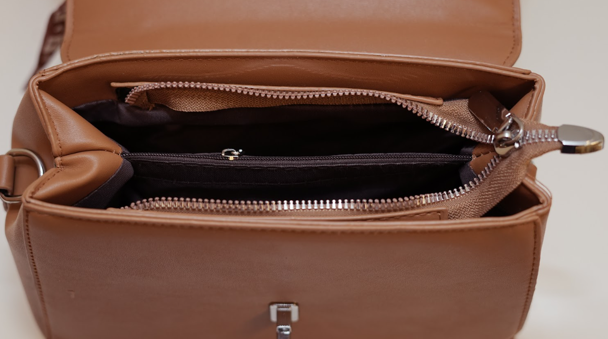 Café Luxe Edition – Caramel Grid Check Handbag